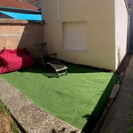 Jolie, Cozy, Confortable Maison De Ville Au Calme A 5Min Du Centre De Verdun, Parking Devant La Maison Belleville-Sur-Meuse Ngoại thất bức ảnh